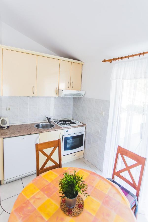 רוגוזניצה Apartmani Males מראה חיצוני תמונה