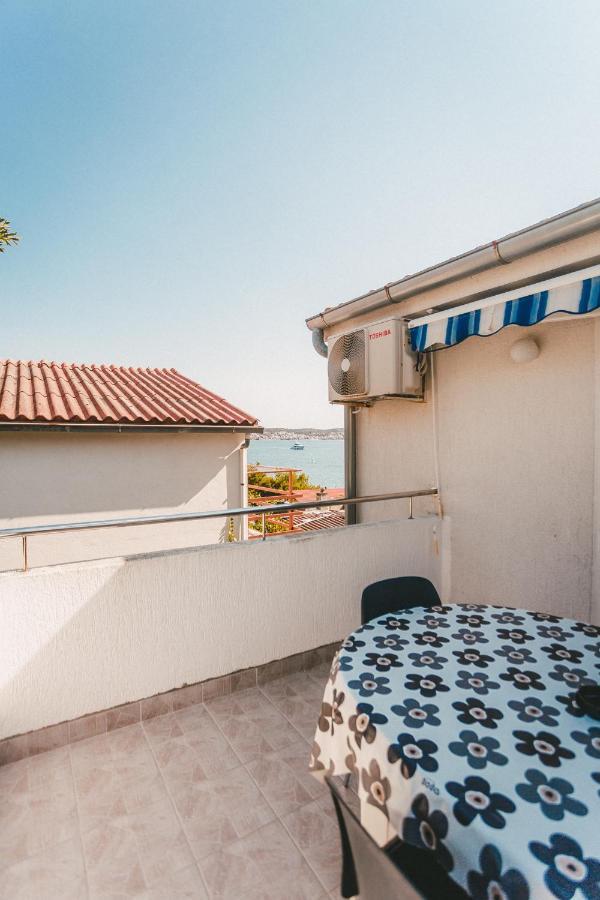 רוגוזניצה Apartmani Males מראה חיצוני תמונה